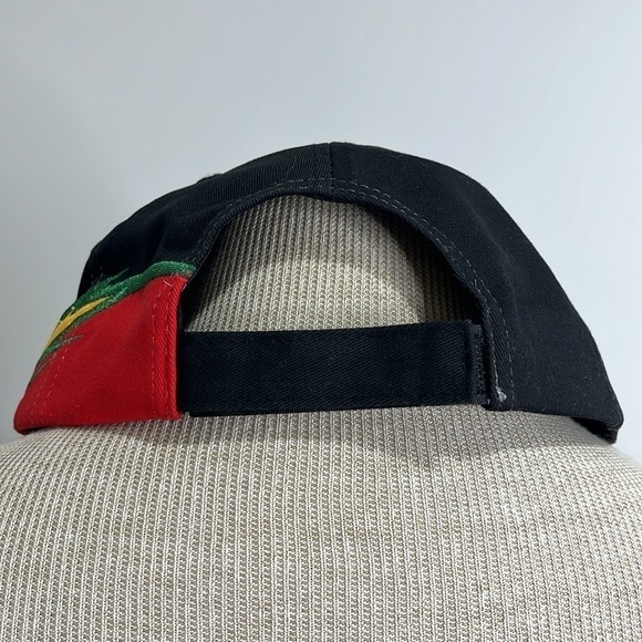 Dekalb Seed Corn Wing Logo Shark Tooth Embroidered Trucker Hat Black NWOT - Picture 3 of 7